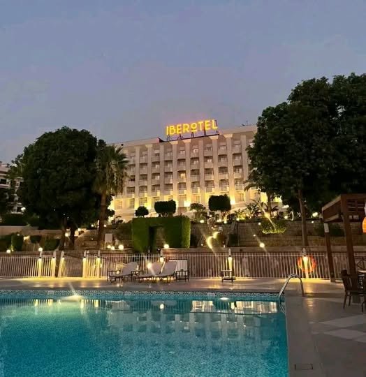 روعة وجمال فندق ابروتيل بالليل 