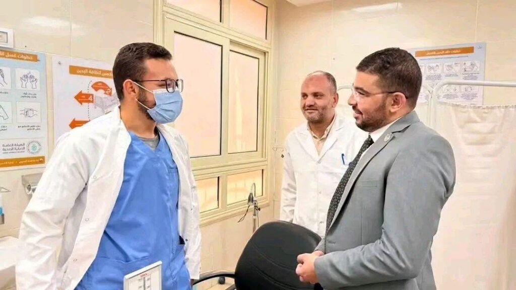  مدير فرع هيئة الرعاية الصحية بالأقصر يتفقد وحدة طب أسرة العضايمة لمتابعة انتظام تقديم الخدمات الصحية